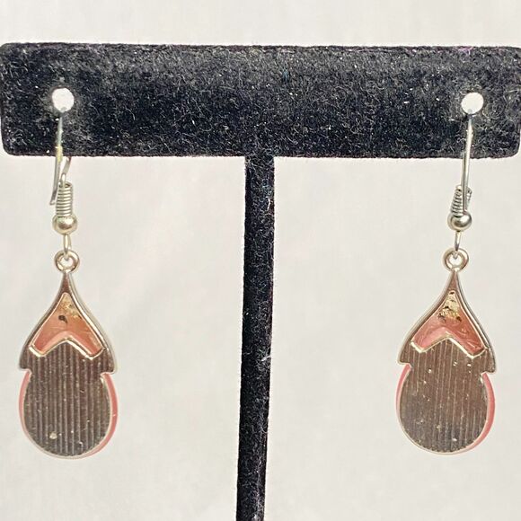 Dangle Drop Earrings Striated Pink Teardrop Stones With Silver Tone Caps - Picture 4 of 8